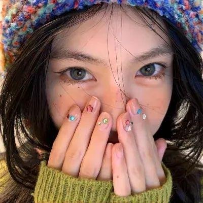绝代艳星宝莲的一生